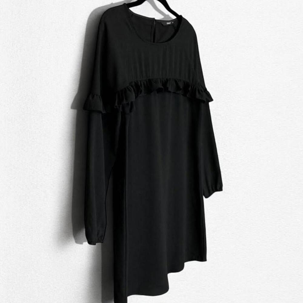 ONLY Women's Black Ruffled Dress - Size 34